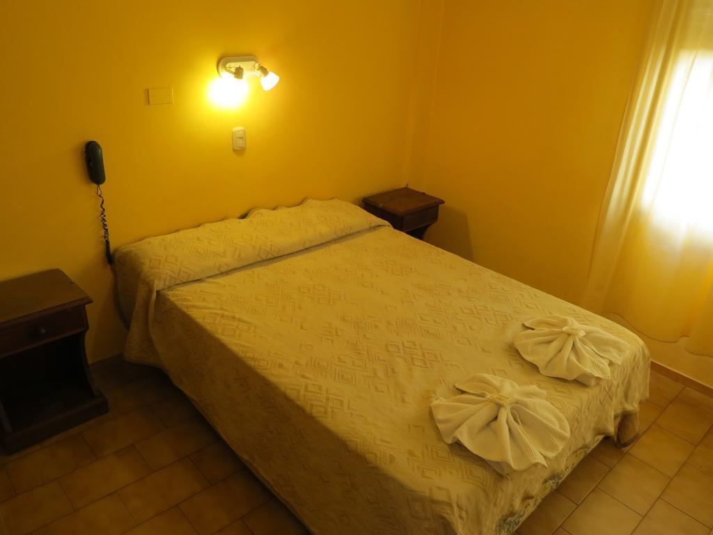 Hotel Arenales Villa Carlos Paz Camera foto