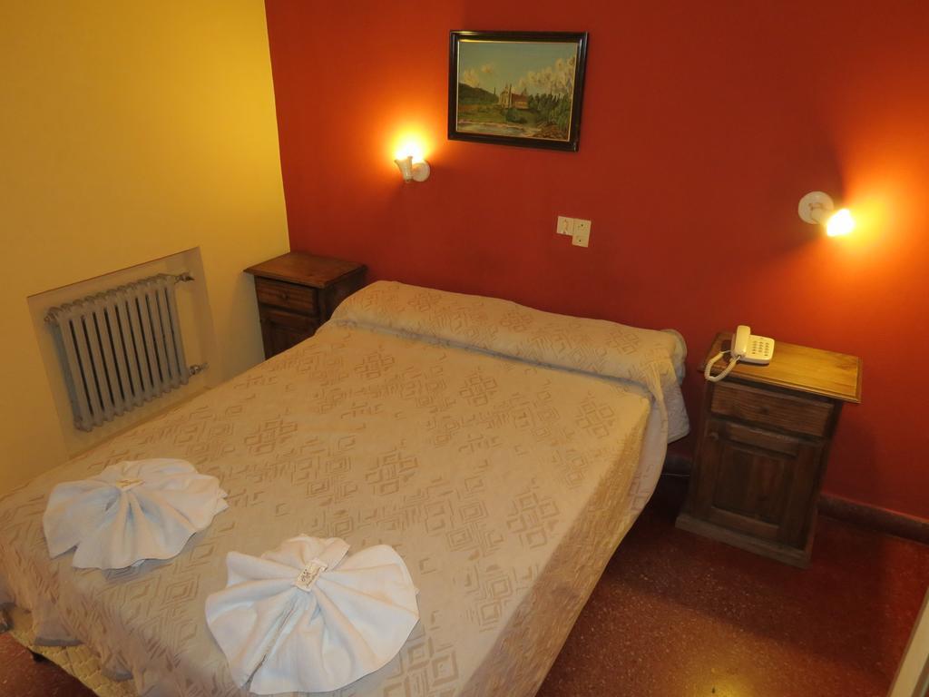 Hotel Arenales Villa Carlos Paz Camera foto