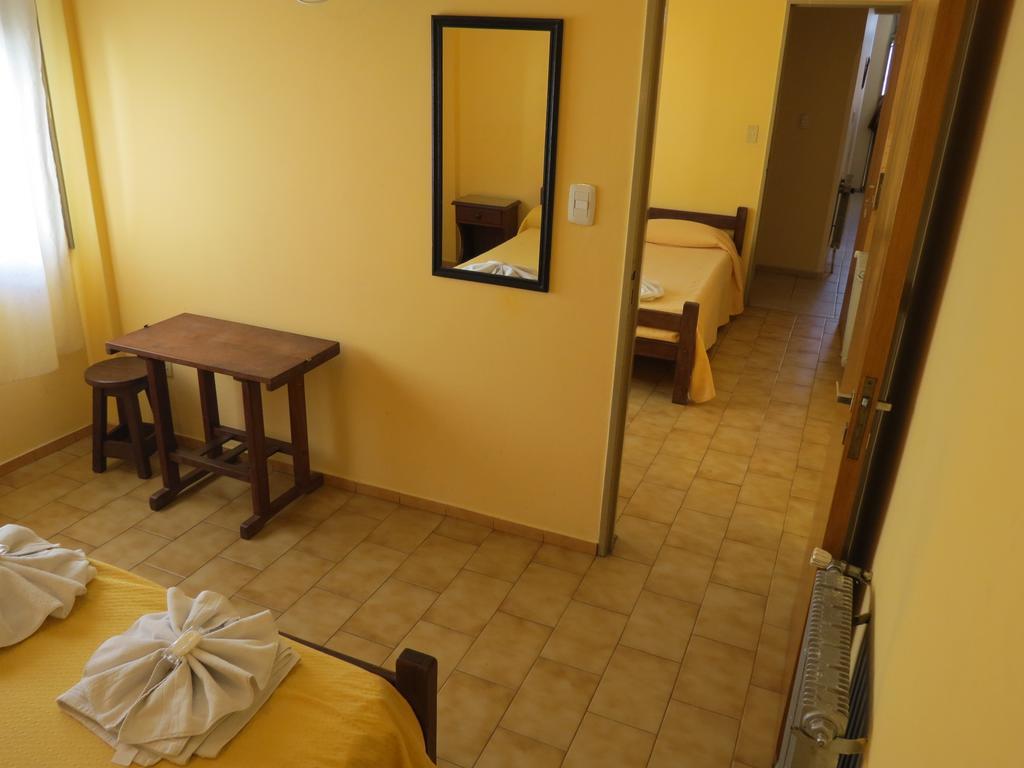 Hotel Arenales Villa Carlos Paz Camera foto
